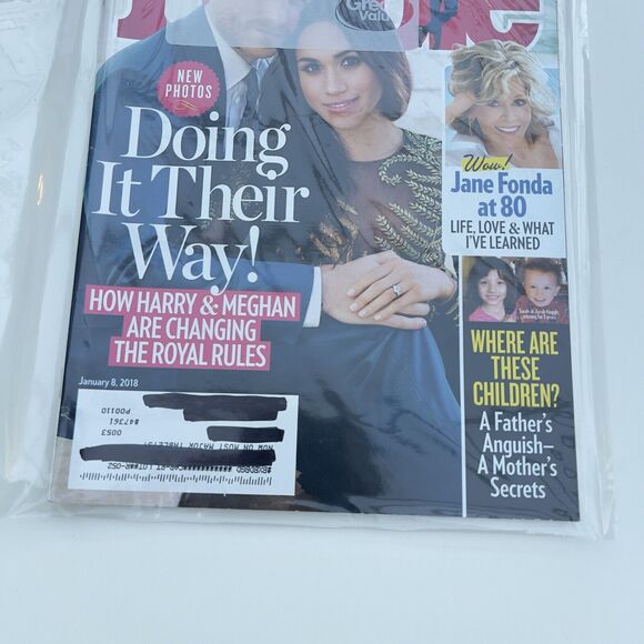 PEOPLE MAGAZINE January 8, 2018 HARRY AND MEGHAN DOING IT THEIR WAY Jane Fonda - Picture 2 of 6